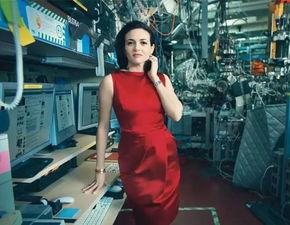 离婚后美飒总裁惊艳全球（打工女王）,打工女王逆袭之路  第3张